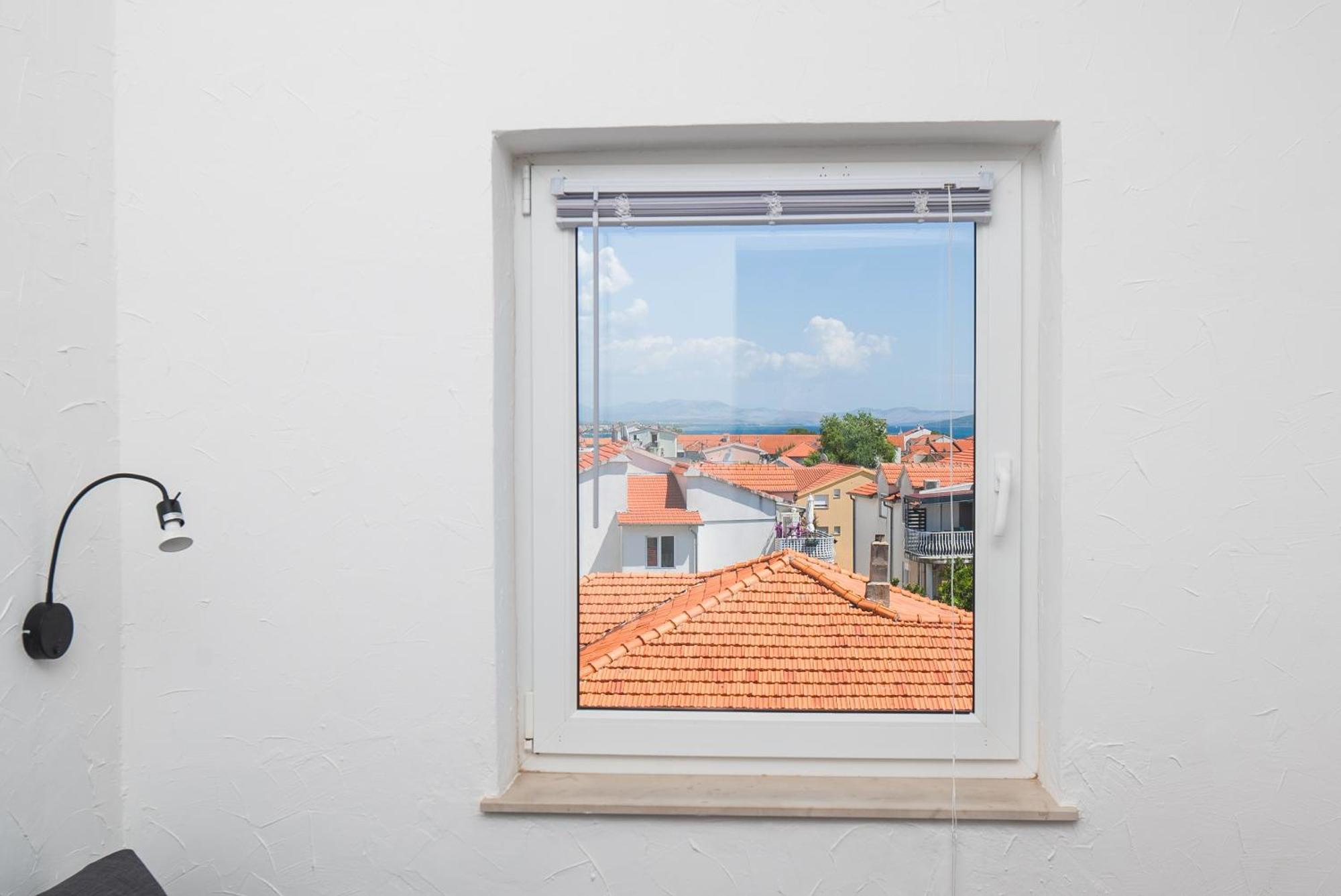 Apartments And Rooms Mladen Vodice Rom bilde